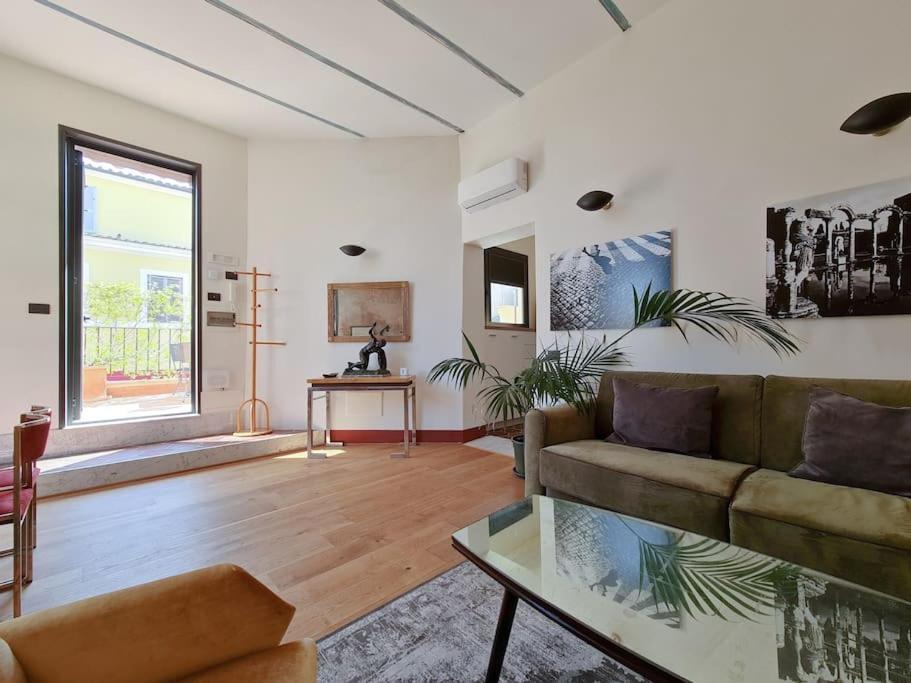 Boutique Penthouse With Terrace, Spanish Steps ローマ エクステリア 写真