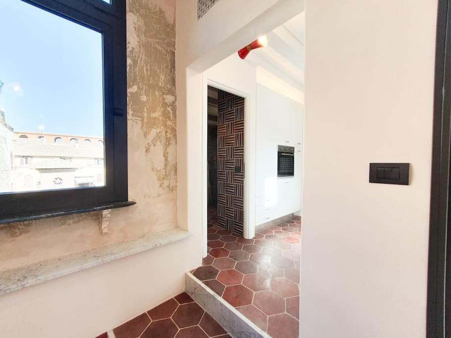 Boutique Penthouse With Terrace, Spanish Steps ローマ エクステリア 写真