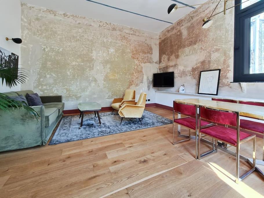 Boutique Penthouse With Terrace, Spanish Steps ローマ エクステリア 写真